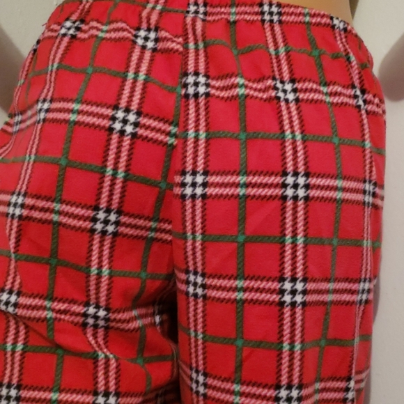 SLEEP WEAR SIZE SMALL - Picture 8 of 13